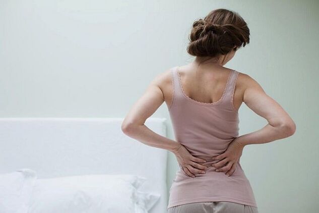 bol u leđima s lumbalnom osteohondrozo fotografija 3